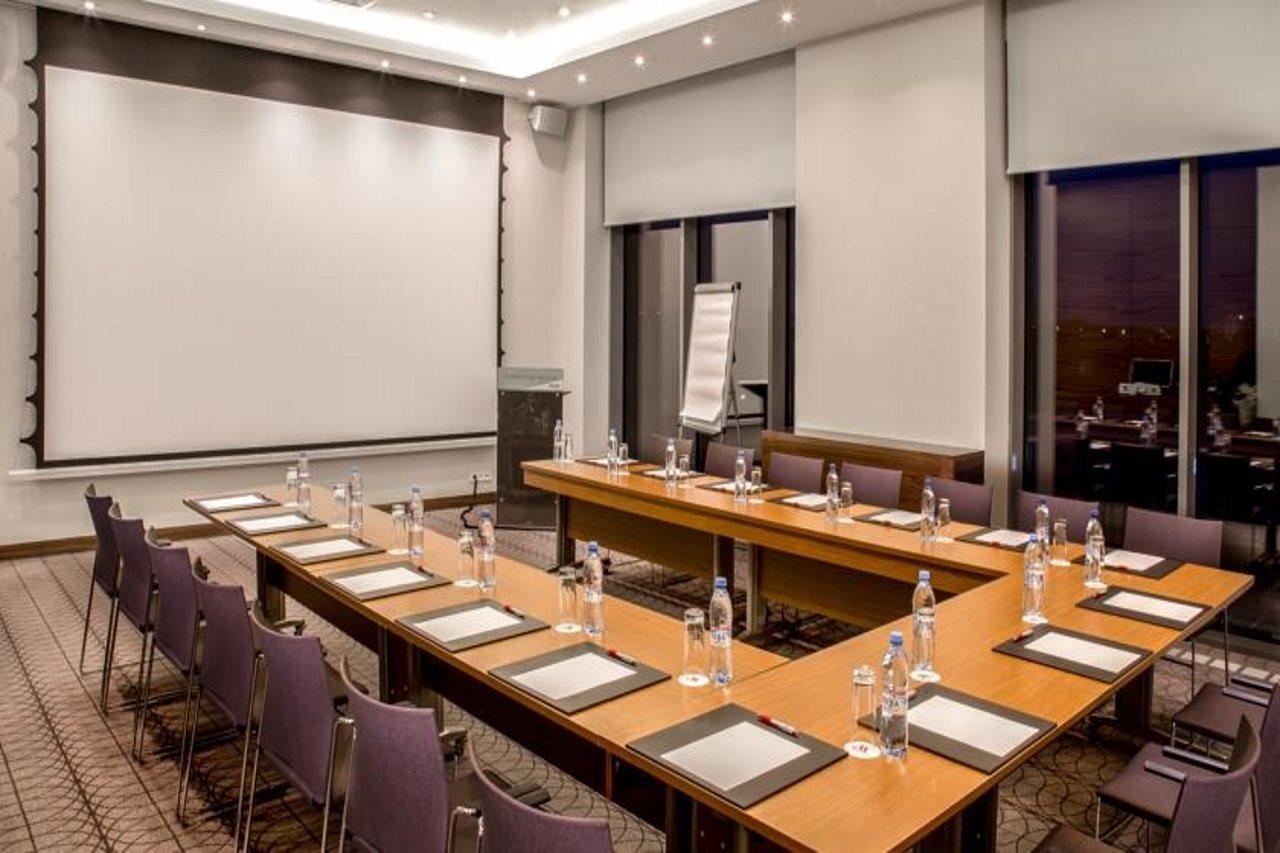 Minsk Marriott Hotel Bagian luar foto
