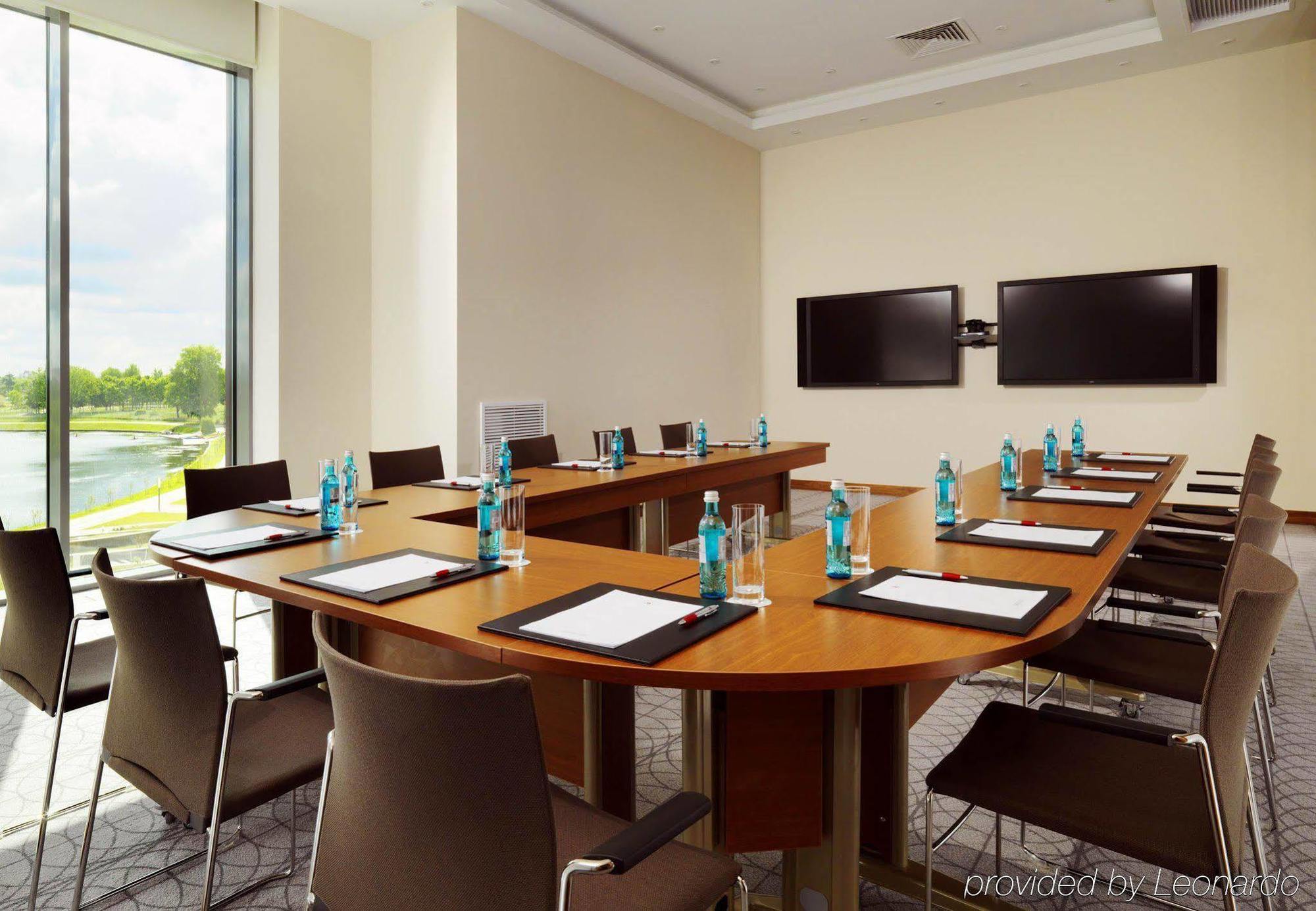 Minsk Marriott Hotel Bagian luar foto